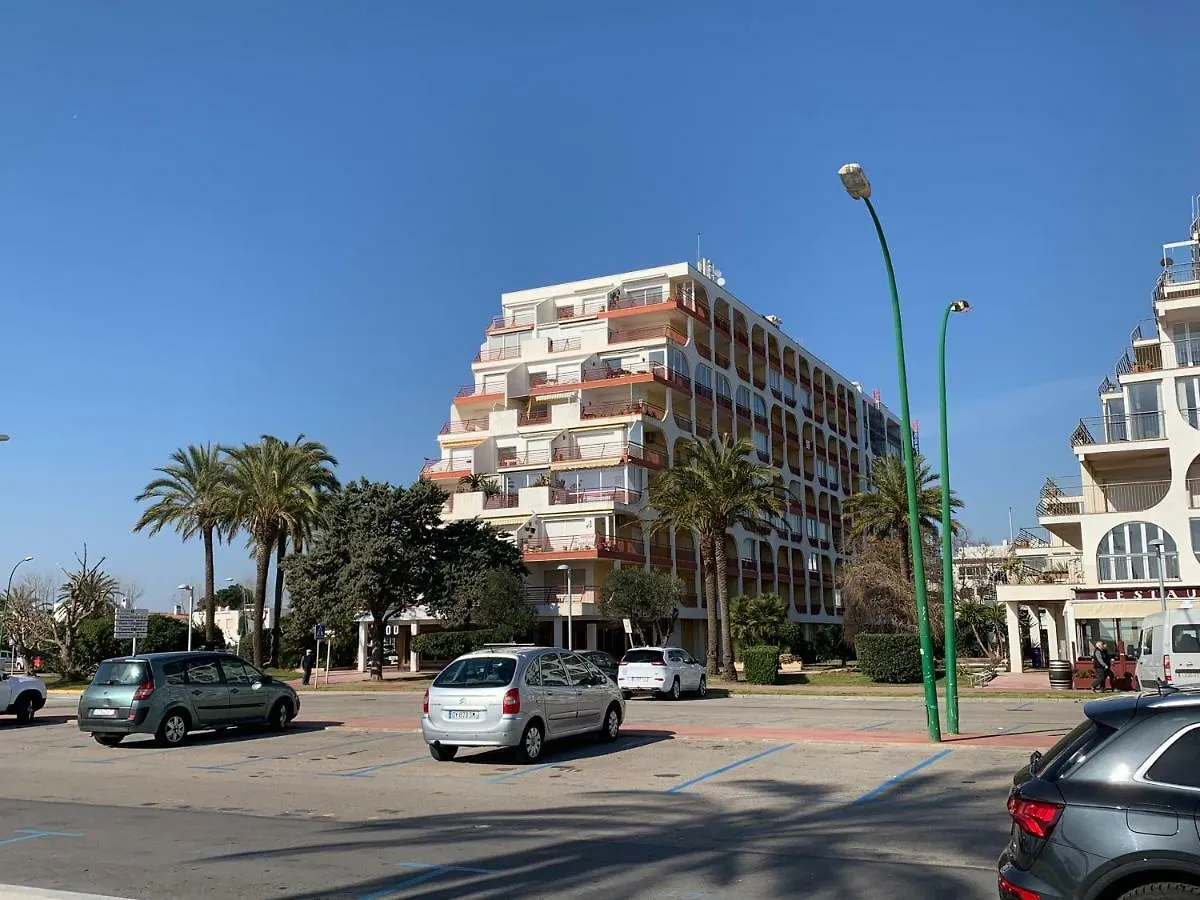 Awaydays - 317 - Duplex Style Apartment 1St Sea Line Empuriabrava Spain